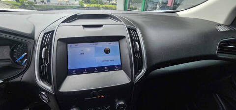 2020 Ford Edge SE