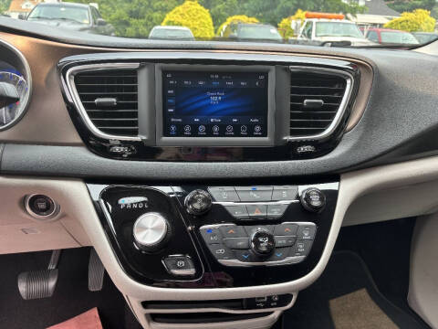 2018 Chrysler Pacifica Touring L