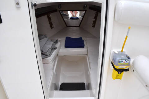 2005 35 JEFFERSON MARLAGO CC CENTER CONSOLE