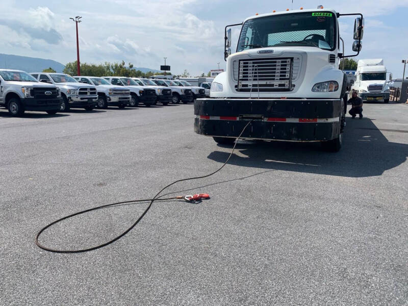 2011 Freightliner M2 112V