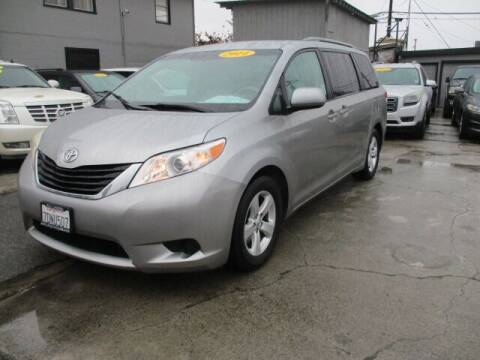 2014 Toyota Sienna for sale at Grace Motors in Manteca CA