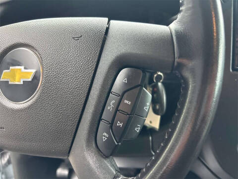 2023 Chevrolet Express 2500