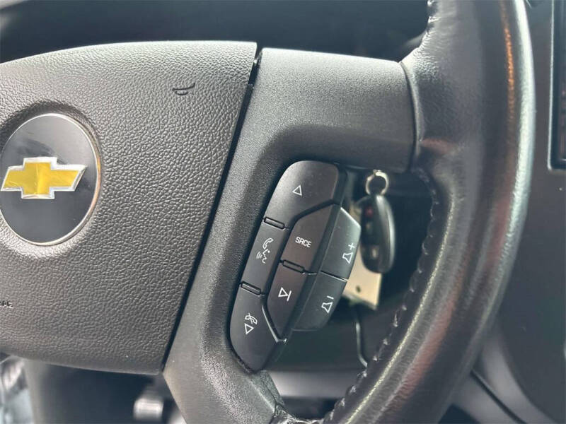 2023 Chevrolet Express 2500