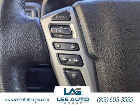 2023 Nissan Titan SV