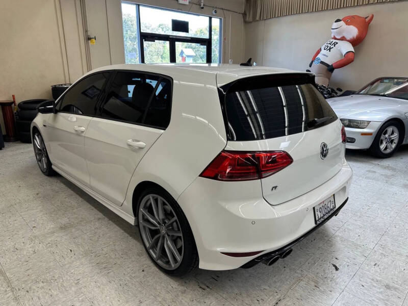 2017 Volkswagen Golf R 4Motion