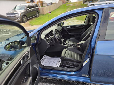 2017 Volkswagen Golf TSI SEL