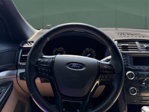2018 Ford Explorer