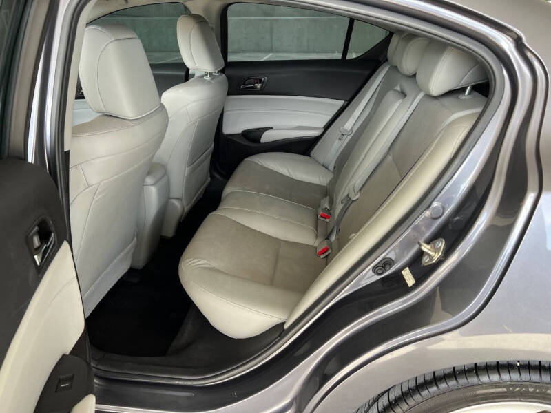 2017 Acura ILX w/Tech