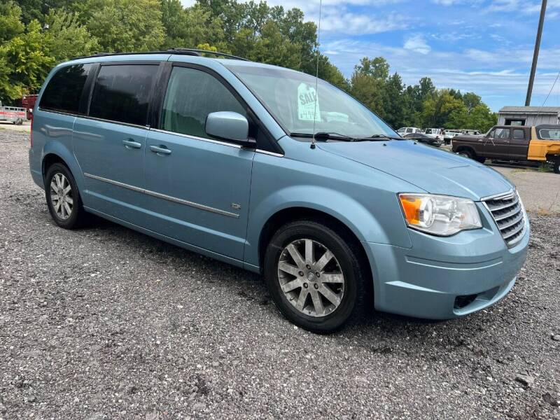 2009 Chrysler Town and Country for sale at JEREMYS AUTOMOTIVE in Casco MI