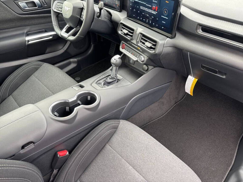 2025 Ford Mustang EcoBoost