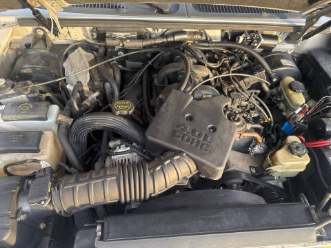 2002 Ford Explorer Sport Trac Value