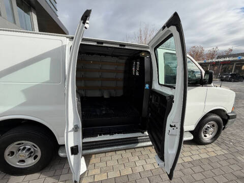 2024 Chevrolet Express 2500