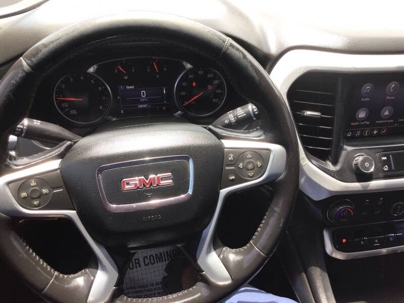 2020 GMC Acadia SLE