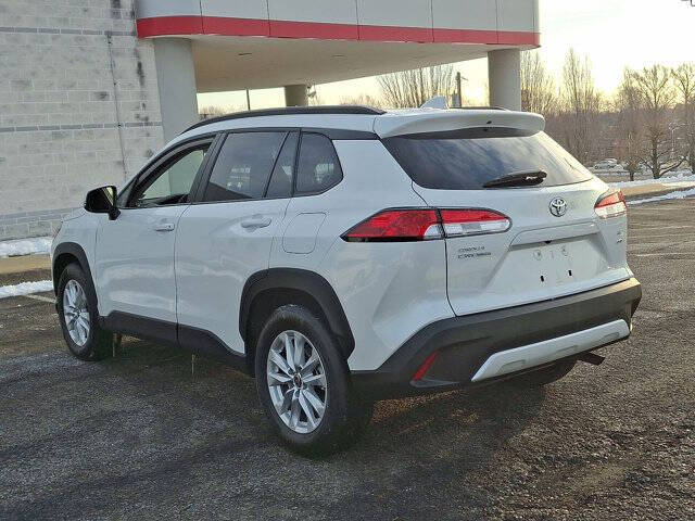 2022 Toyota Corolla Cross LE