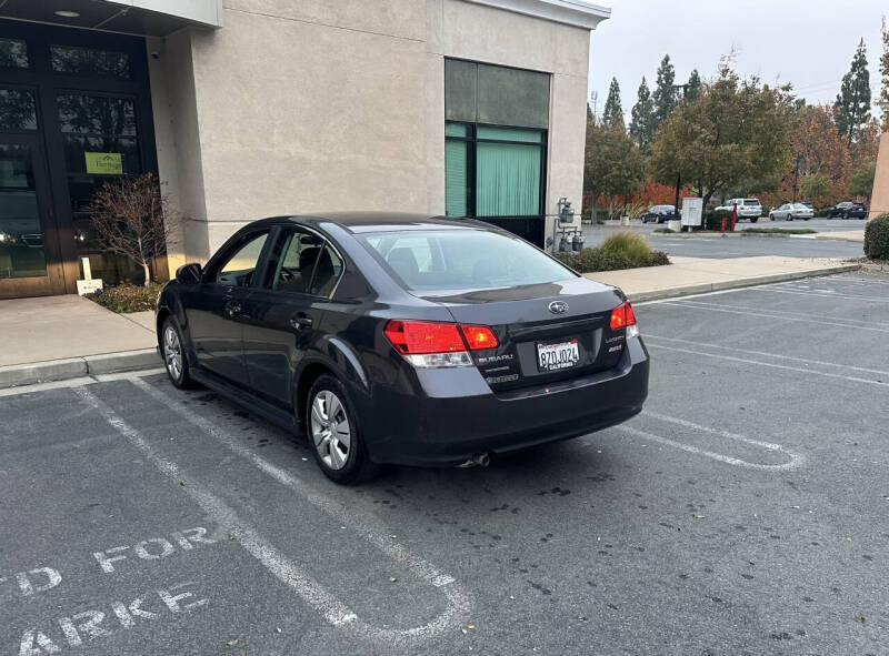 2013 Subaru Legacy 2.5i
