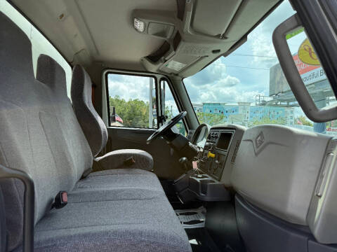 2018 International DuraStar 4300