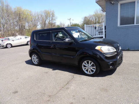 2012 Kia Soul +