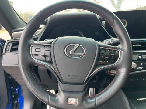 2023 Lexus ES 350 F SPORT Handling
