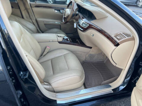 2011 Mercedes-Benz S-Class S 550 4MATIC