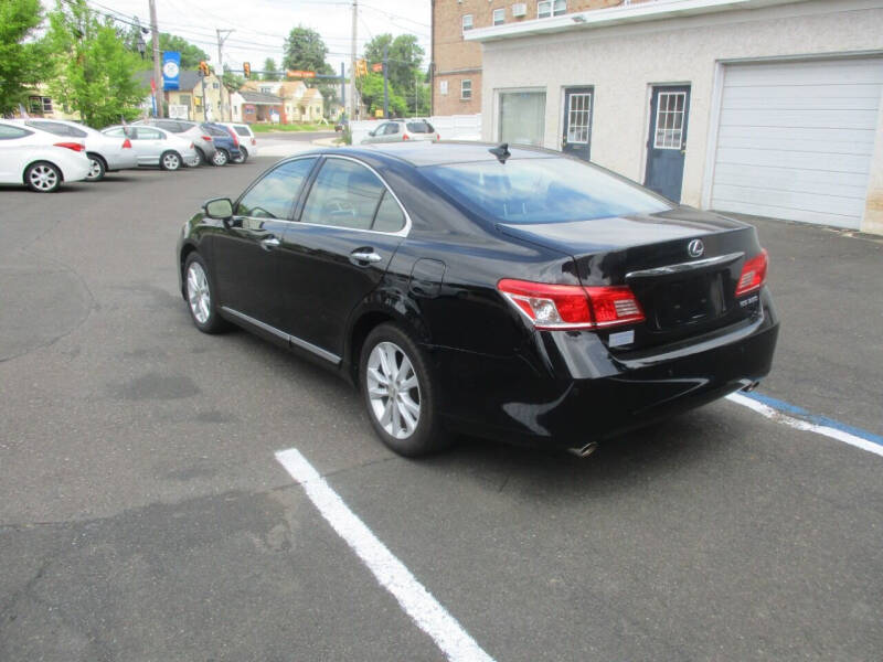 2011 Lexus ES 350 photo 4