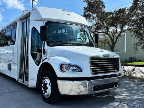 2018 Freightliner M2 106