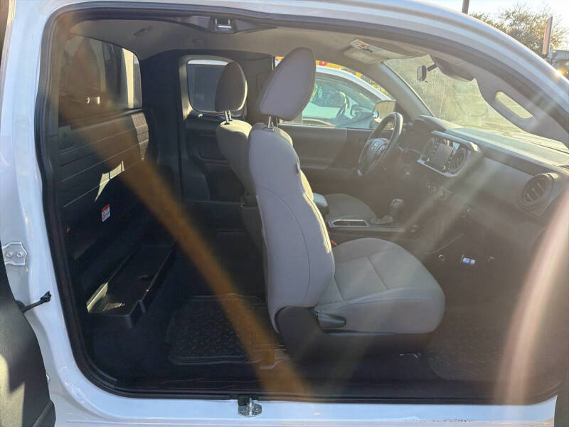 2021 Toyota Tacoma SR