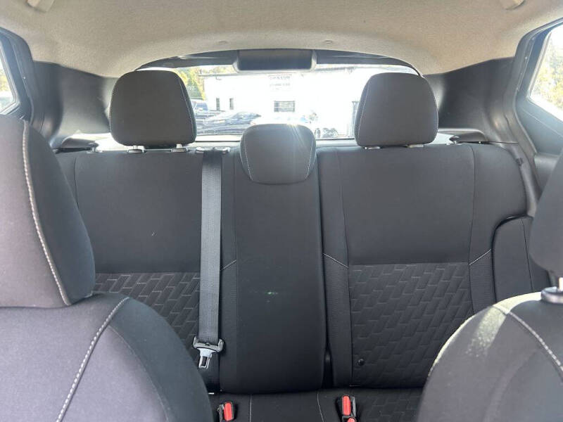 2022 Nissan Kicks SV