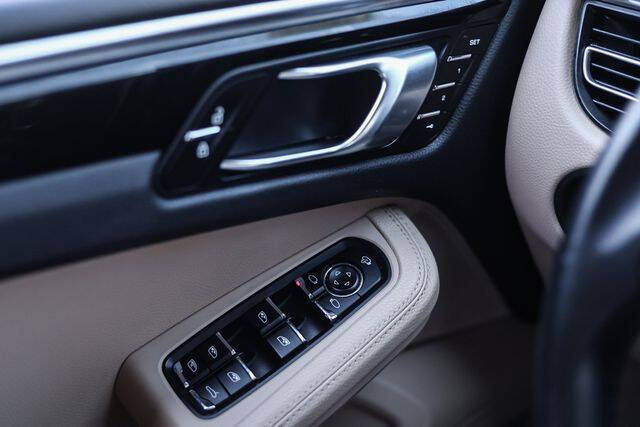 2022 Porsche Macan