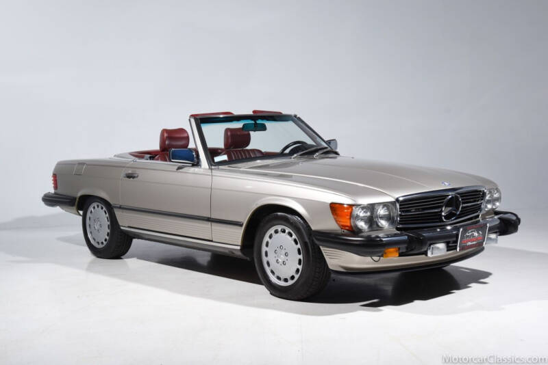 1989 Mercedes-Benz 560-Class for sale at Motorcar Classics in Farmingdale NY