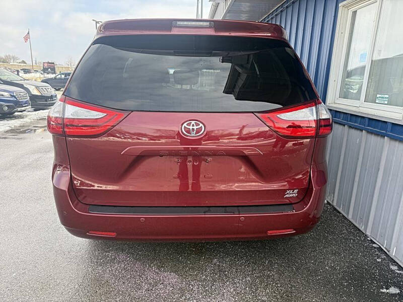 2015 Toyota Sienna XLE Premium 7-Passenger