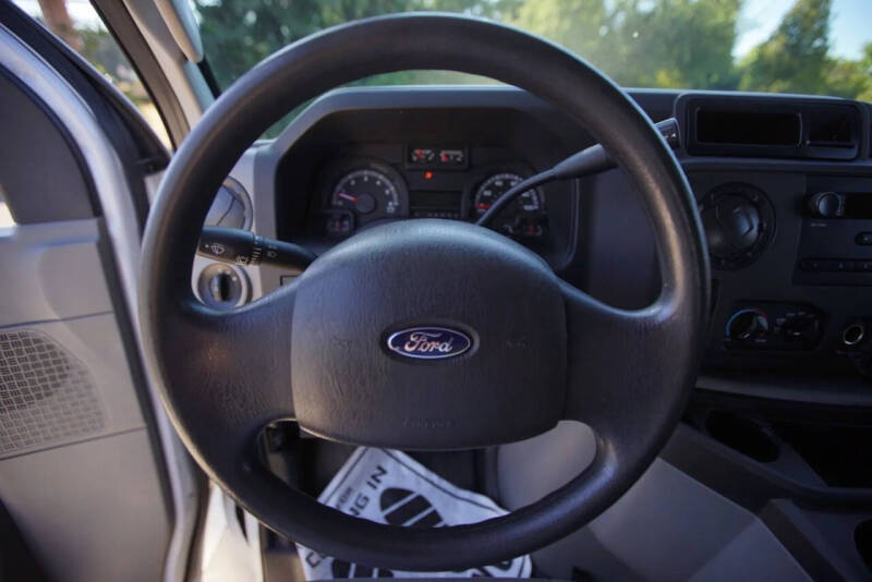2014 Ford E-Series E-150