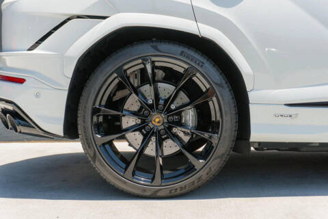 2023 Lamborghini Urus S