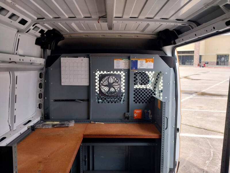 2017 RAM ProMaster Cargo Van Base photo 18