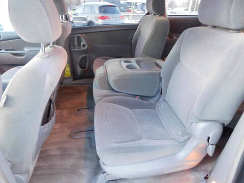 2006 Toyota Sienna LE 7 Passenger