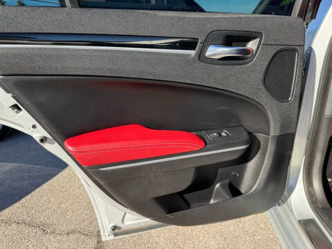 2021 Chrysler 300 S V8