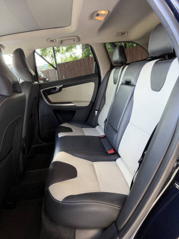 2017 Volvo XC60 T5 Dynamic