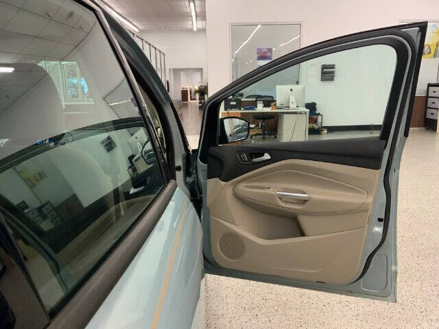 2013 Ford C-MAX Hybrid SE