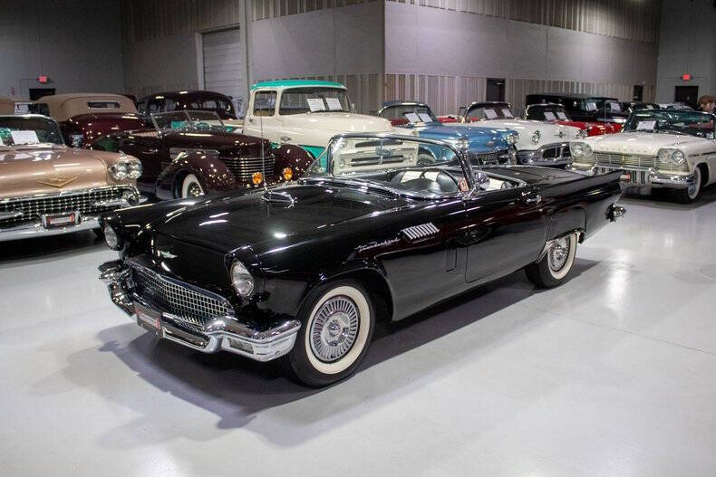 1957 Ford Thunderbird