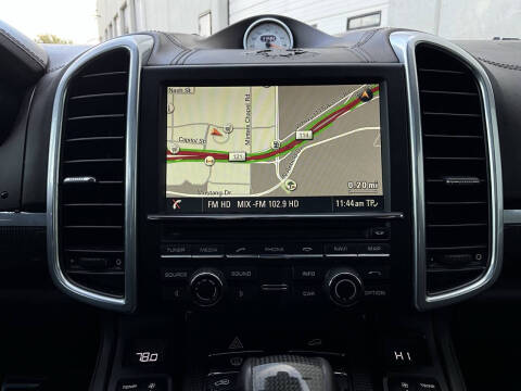 2016 Porsche Cayenne GTS