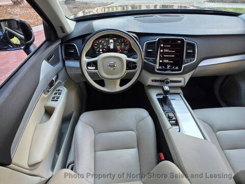 2018 Volvo XC90 T6 Momentum