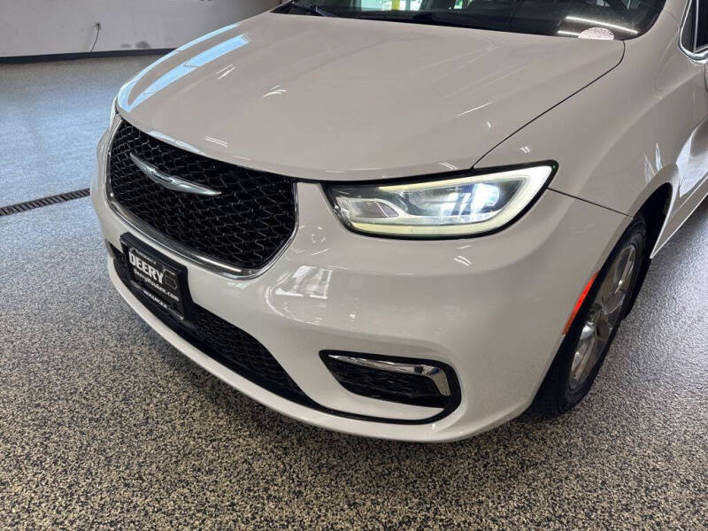 2021 Chrysler Pacifica Touring L