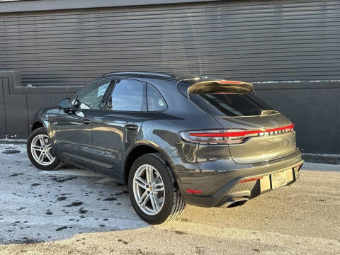 2025 Porsche Macan