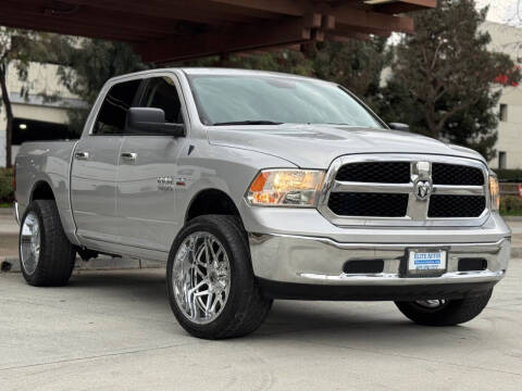 2017 RAM 1500 SLT