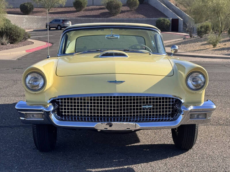1957 Ford Thunderbird