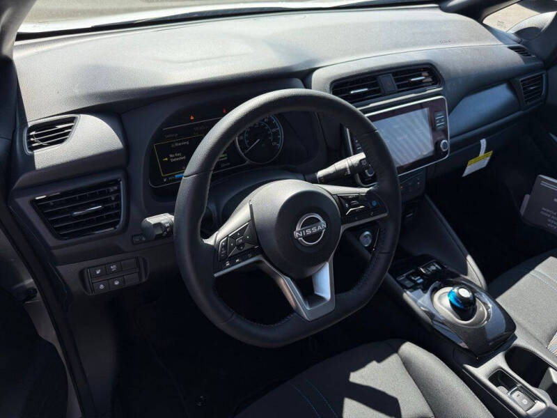 2025 Nissan LEAF SV PLUS