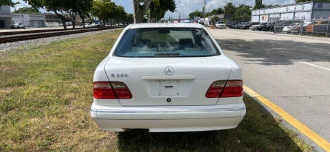 2000 Mercedes-Benz E-Class E 320