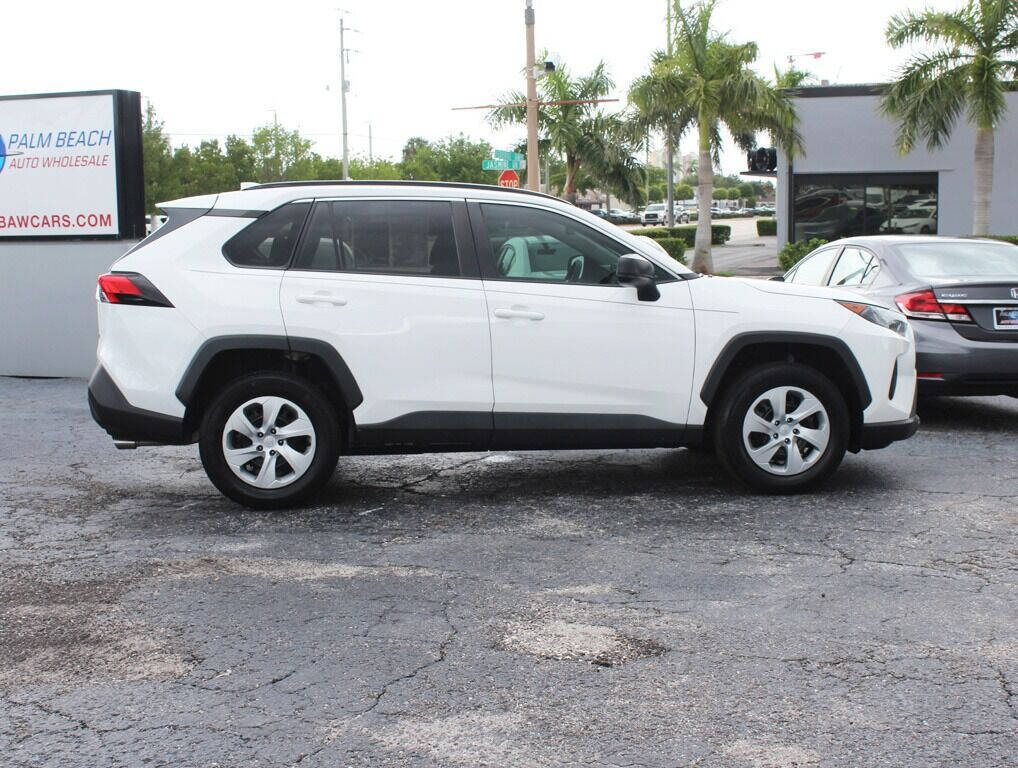 2021 TOYOTA RAV4 SUV / Crossover - $25,495