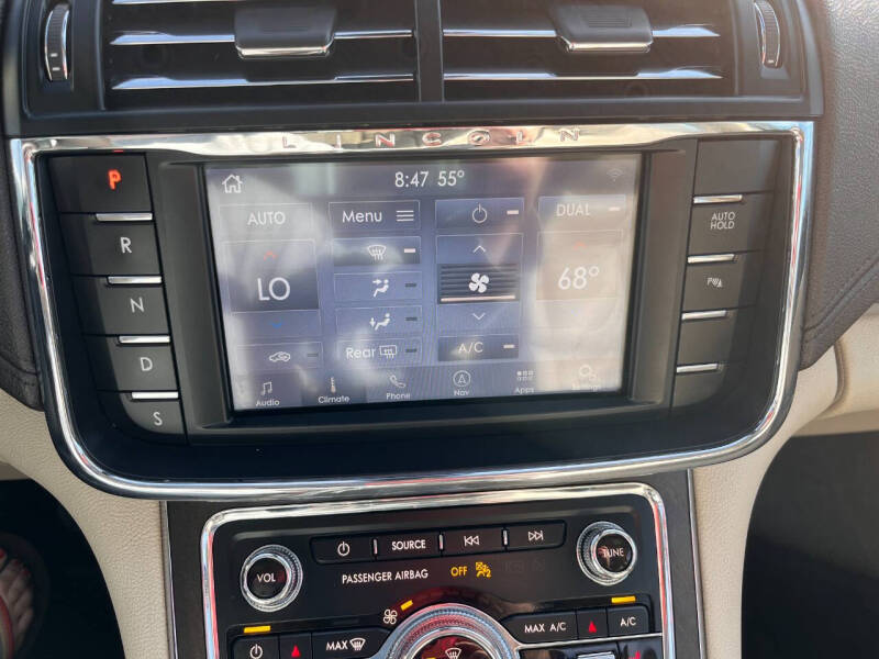 2020 Lincoln Continental Standard