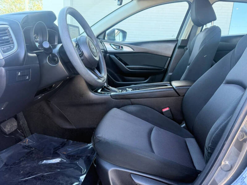 2017 Mazda MAZDA3 Sport