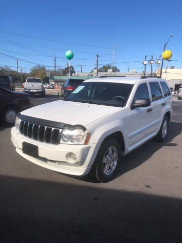 2006 Jeep Grand Cherokee for sale at Gator's Auto Sales in Garland TX